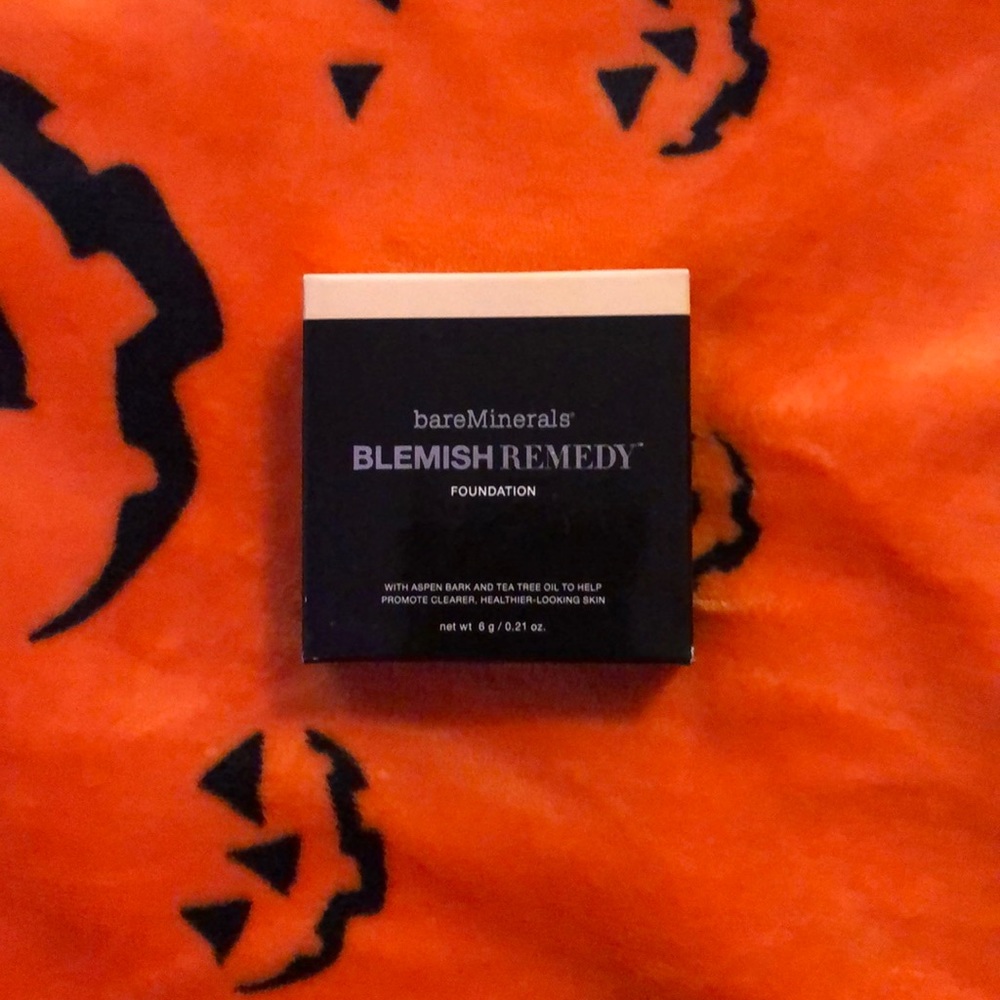 Bare minerals blemish remedy brand new!
